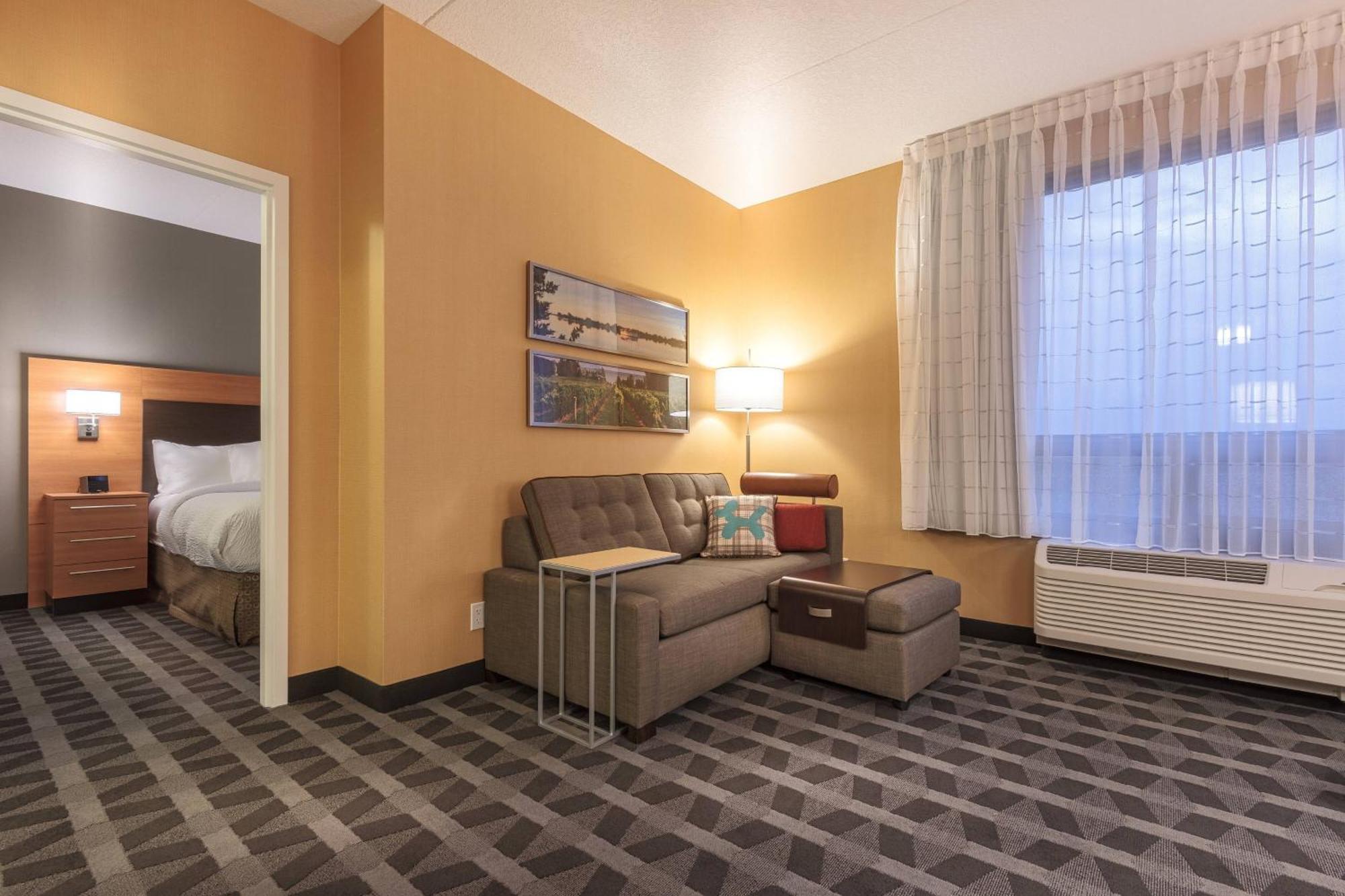 Towneplace Suites By Marriott Belleville Exterior foto